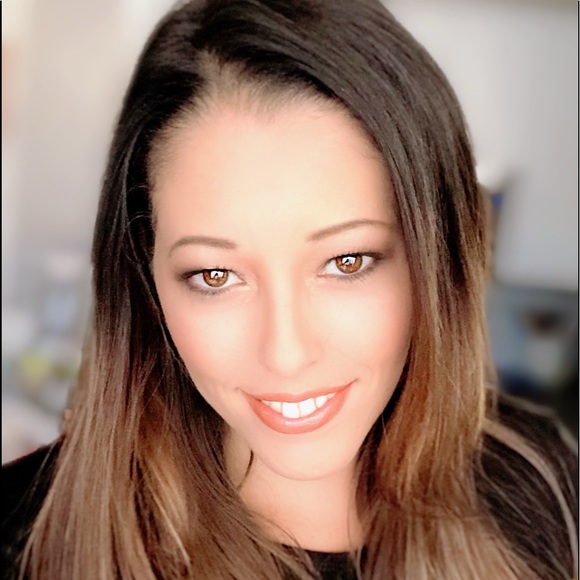 Meet your Posher, Anna - Picture 5 of 5